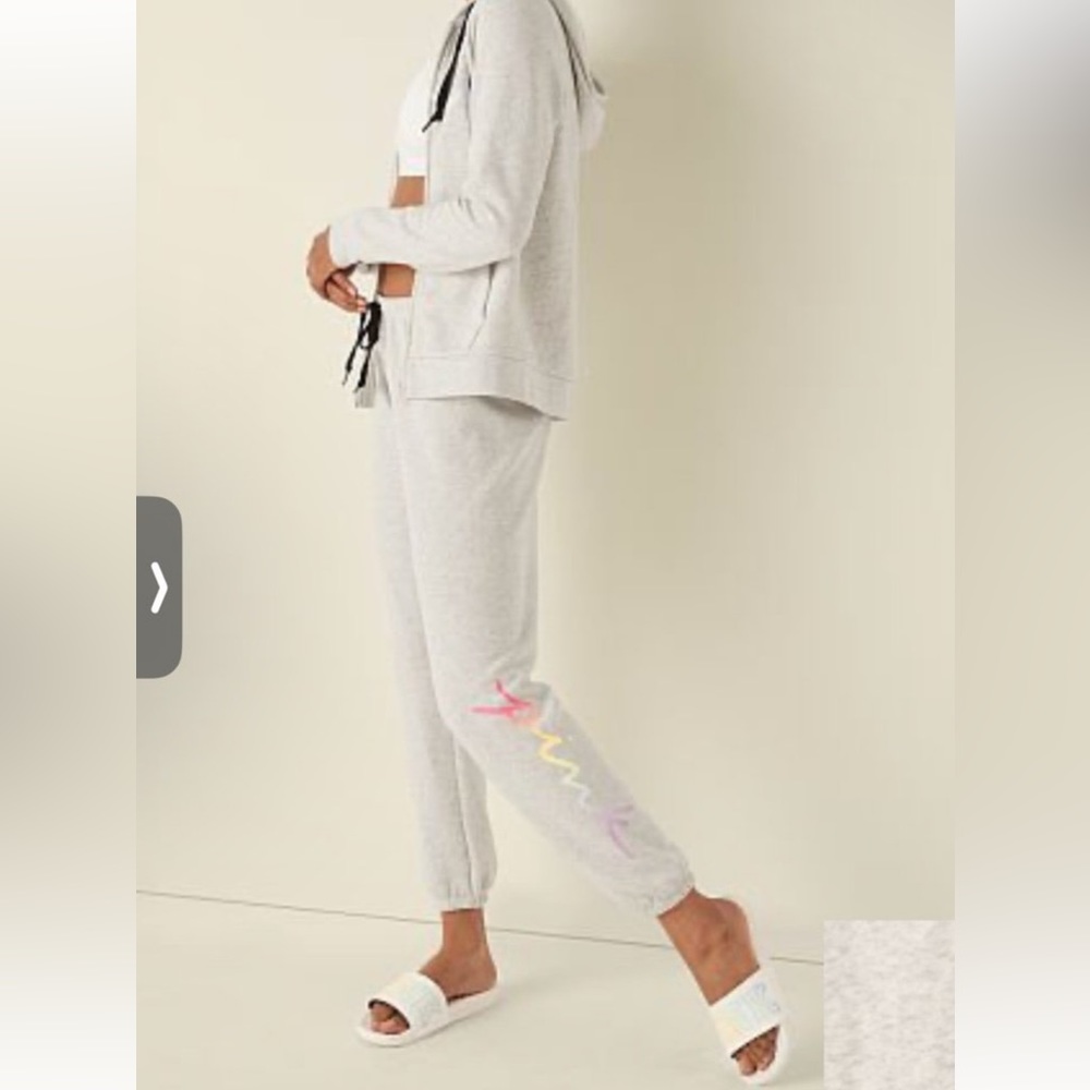 Victoria’s Secret pink fleece jogger sweatpants NEW WITHOUT TAGS